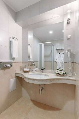 Гостиница Корона Казань Двухместный номер с 2 отдельными кроватями, вид на город-9